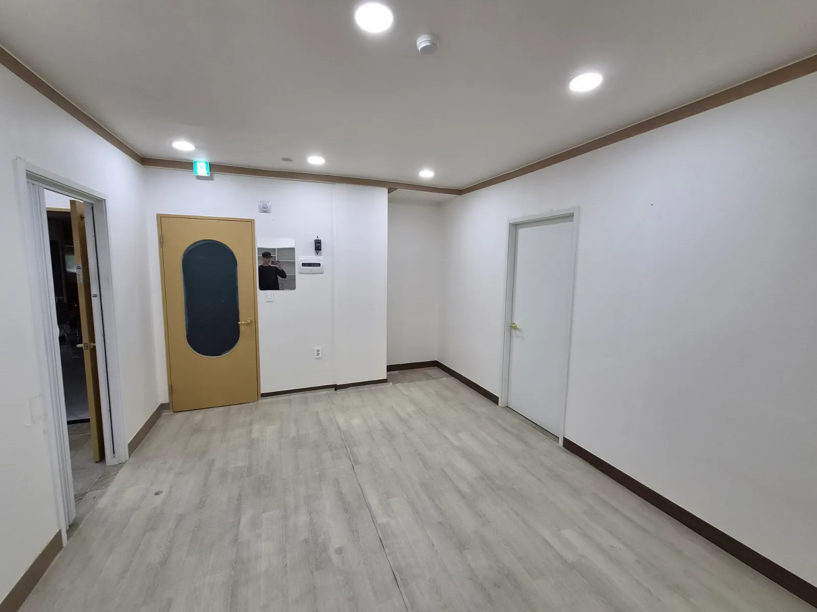 마사지샵 철거 현장 사진 9